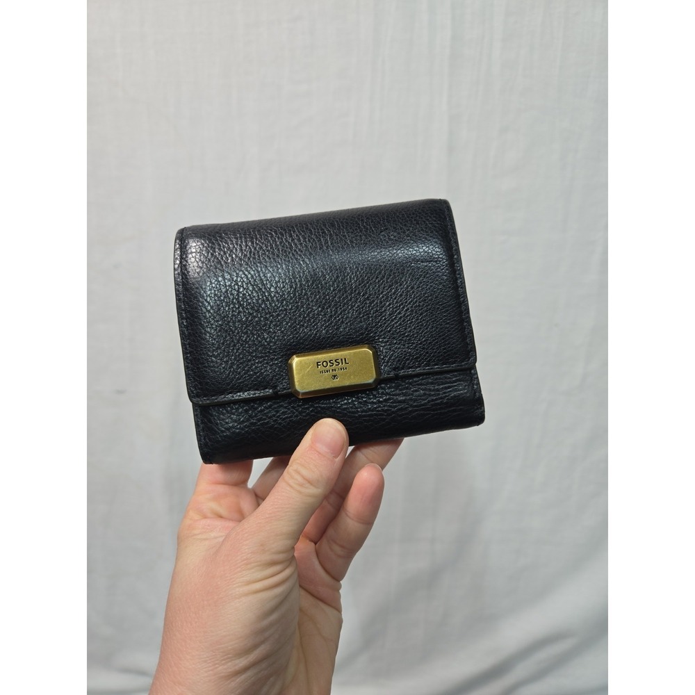 Vintage Fossil Genuine Pebbled Leather Black Bifold Wallet Zippered Coin Pouch